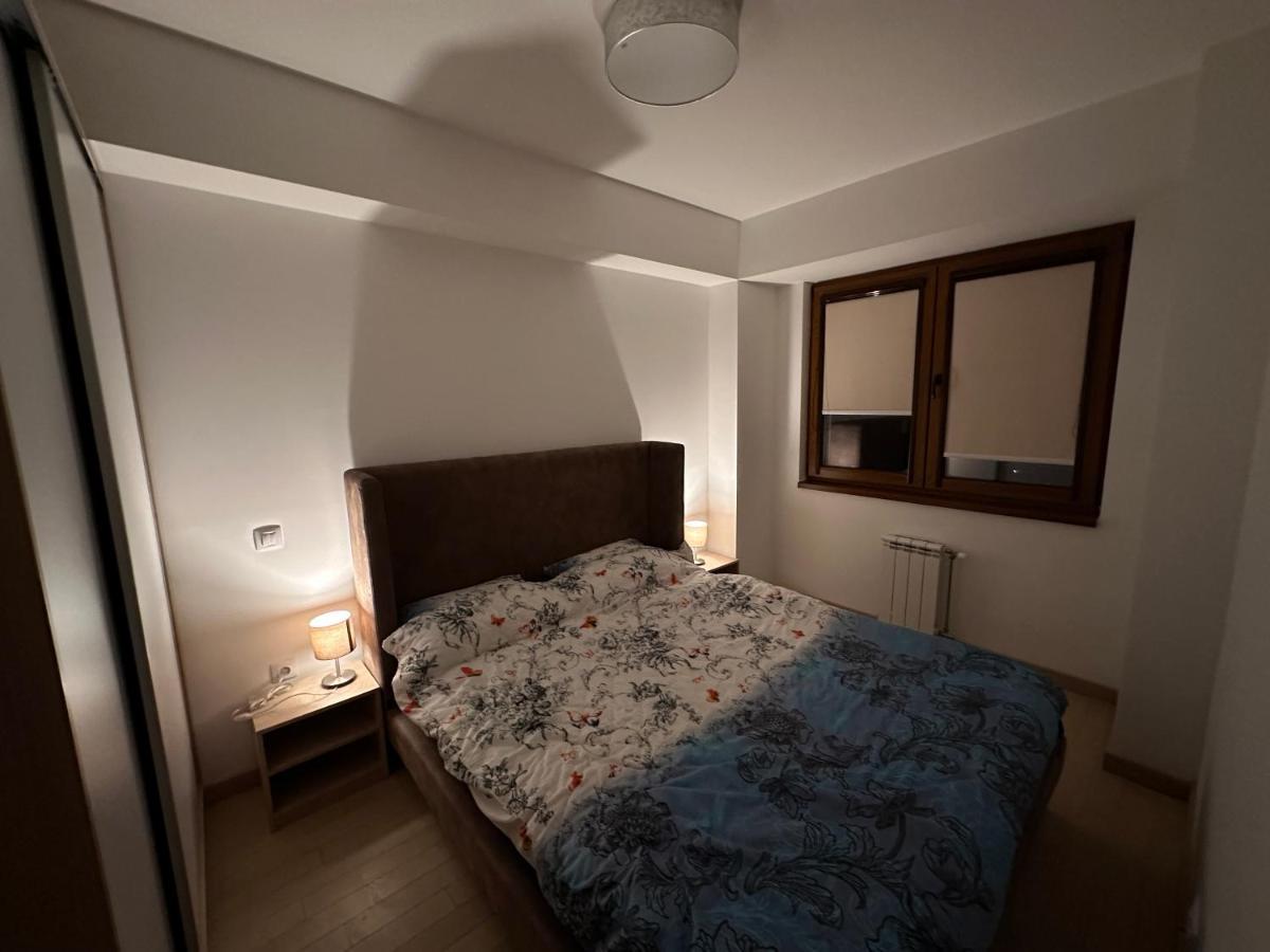 Dow Apartments - Luxury 13Th Floor, Parking スコピエ エクステリア 写真