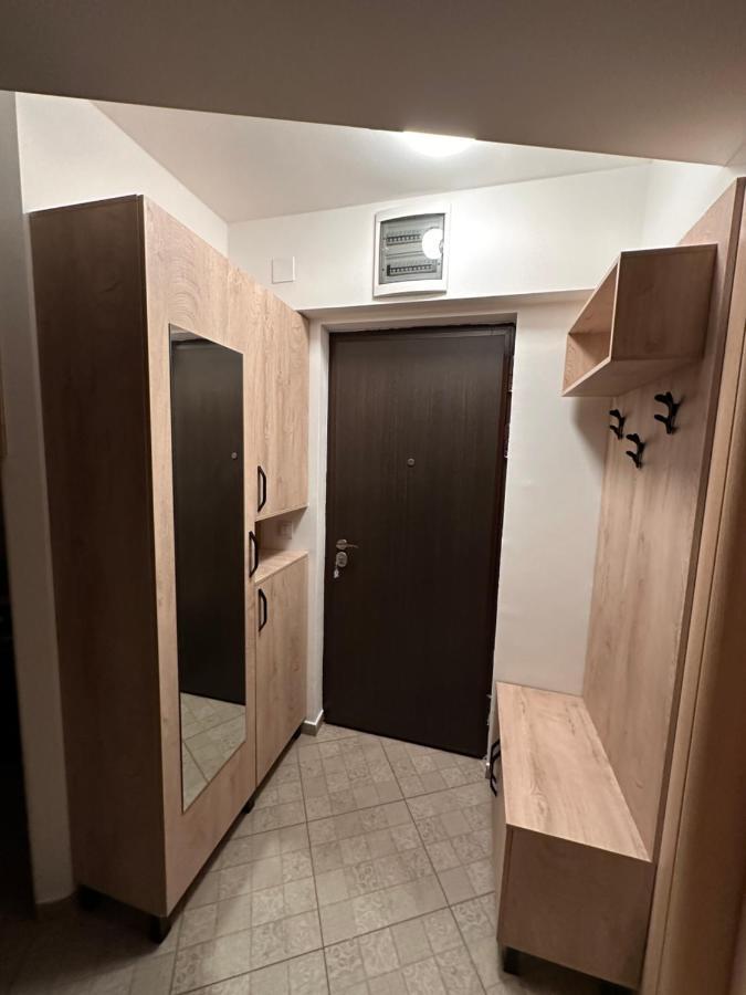 Dow Apartments - Luxury 13Th Floor, Parking スコピエ エクステリア 写真